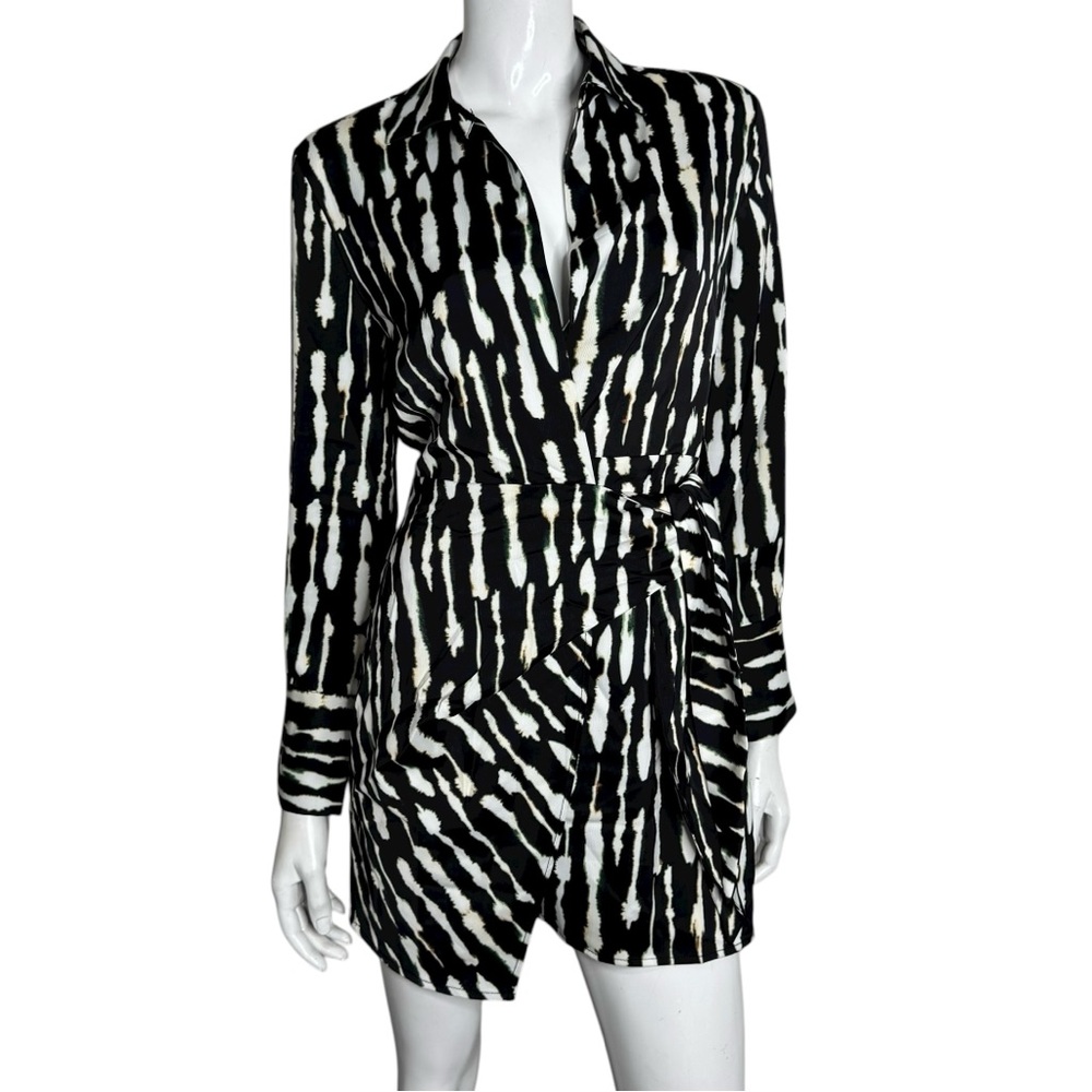 House of Harlow 1960 Black and White Abstract Long Sleeve Midi Wrap Dress - Picture 3 of 9